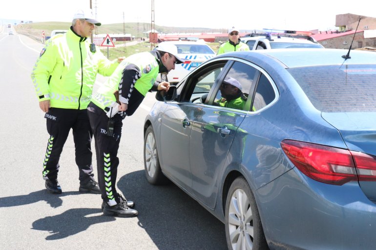 Ağrı helikopter destekli trafik denetimi3