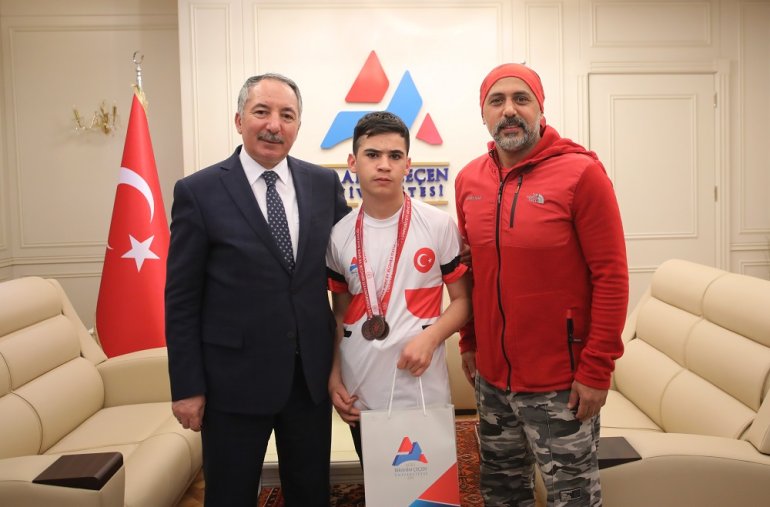 Ağrı İbrahim Çeçen Üniversitesi Bedensel Engelliler Spor2