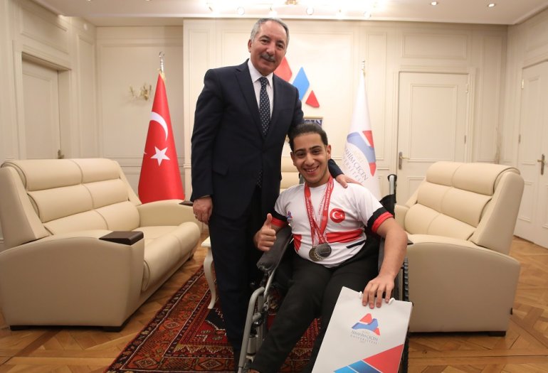 Ağrı İbrahim Çeçen Üniversitesi Bedensel Engelliler Spor3