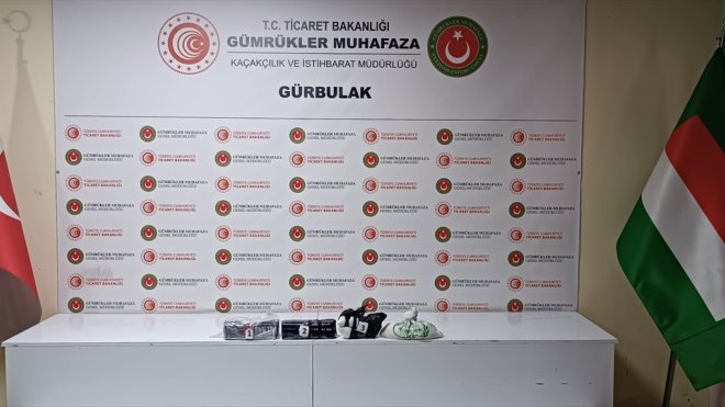 Ağrı'da İran plakalı tırda 3 kilo 90 gram uyuşturucu ele geçirildi