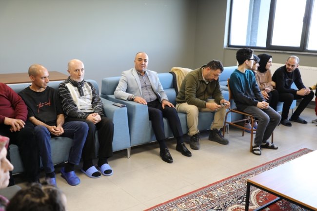 Ağrı Vali Yardımcısı Şenkon, Depremzedelerle Bayramlaştı2