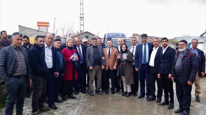 AK Parti Erzurum milletvekili adayları seçim çalışmalarını sürdürüyor1