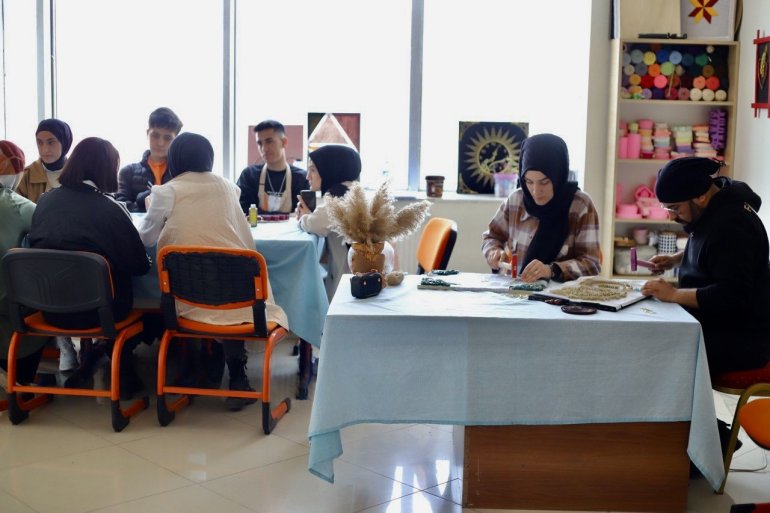 Aşklarına vesile olan filografi sanatını yeni nesillere aktarıyorlar9