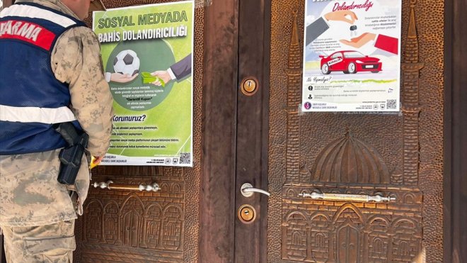 Elazığ'da jandarma vatandaşları dolandırıcılara karşı uyardı
