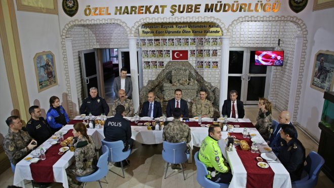 Emniyet Genel Müdürü Aktaş, Hakkari'yi ziyaret etti