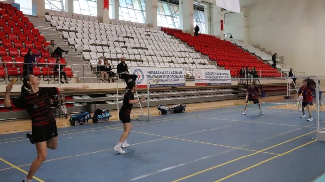 ERZİNCAN - Türkiye Okul Sporları Gençler Badminton Şampiyonası tamamlandı1