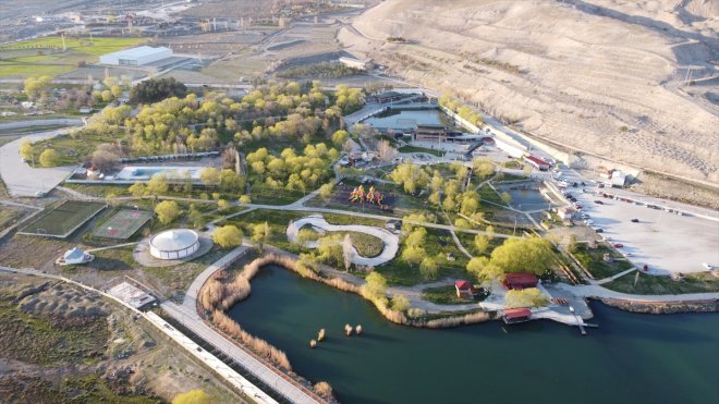 Erzincanlılar oruçlarını "ekşisu" ile açıyor