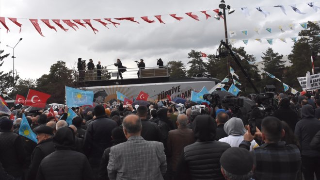 ERZURUM - İYİ Parti Genel Başkanı Akşener, vatandaşlara hitap etti1