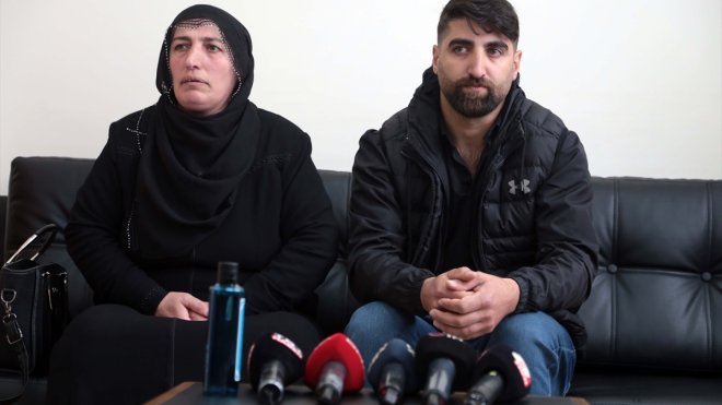 ERZURUM - Polisin ikna çalışması sonucu Diyarbakır annelerinden biri daha evladına kavuştu1