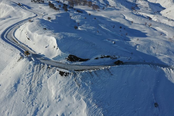 ve Erzurum 113 yolu Ağrı