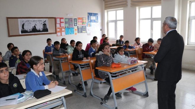 Hakkari'de 92 bin öğrenci ara tatile girdi