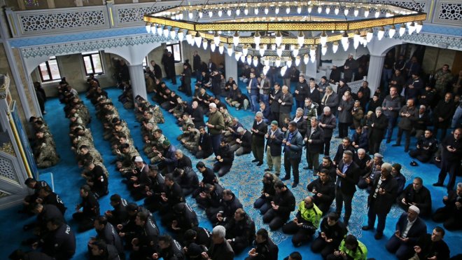 Hakkari'de şehitler için mevlit okutuldu