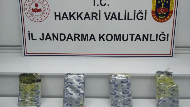 Hakkari kırsalında 4 kilo 137 gram esrar ele geçirildi 1