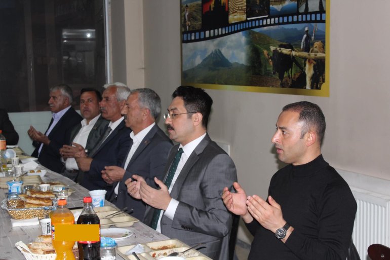 Hamur Kaymakamlığı Kurum Amirleri ve Muhtarlar İçin İftar Yemeği5