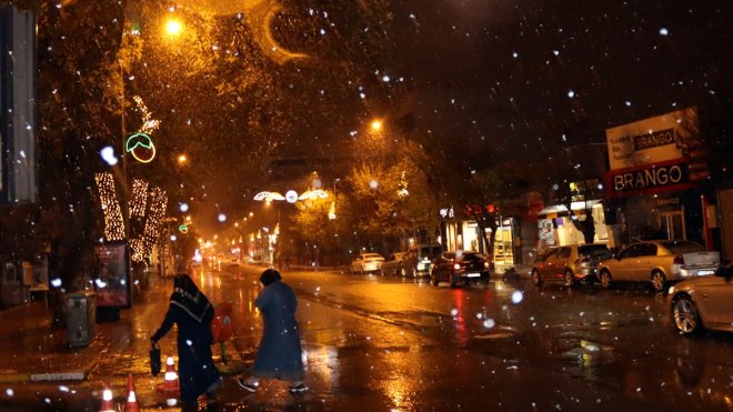 IĞDIR - Kar yağışı etkili oldu1