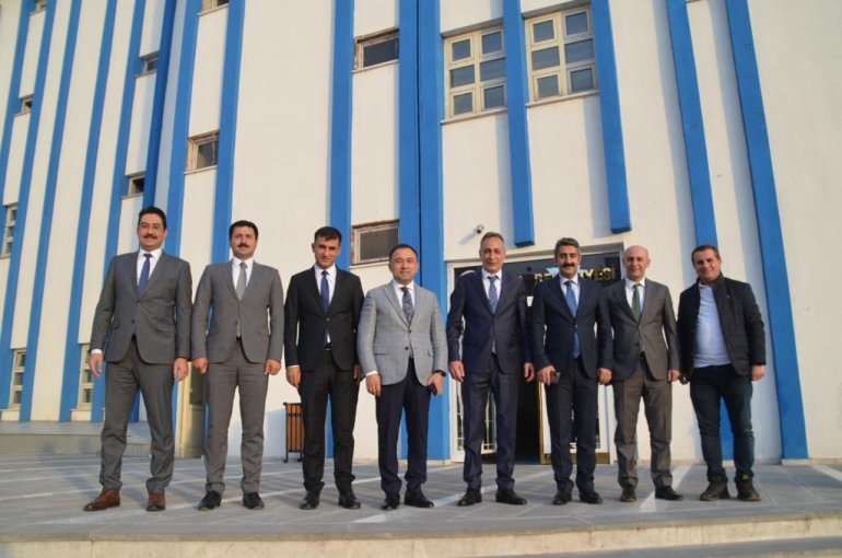 İlçe Kaymakamlardan Başkan Karadoğan