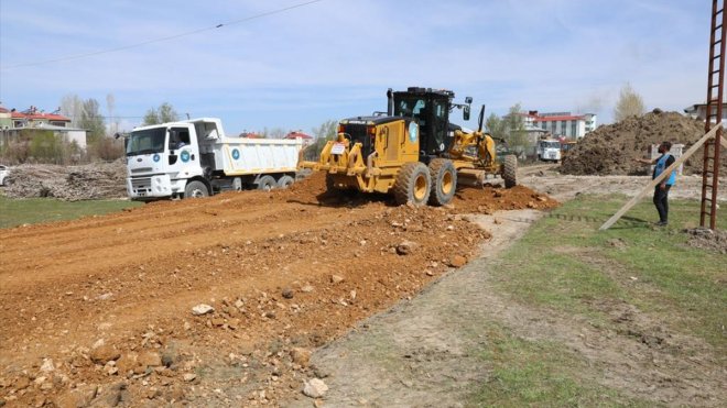 İpekyolu Belediyesinden yol çalışmaları