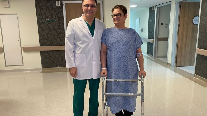 Libyalı hasta, Türkiye'deki ameliyatla 12 yıl sonra sağlığına kavuştu