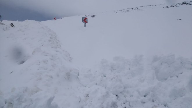 Kağızman-Cumaçay kara yolu kardan kapandı