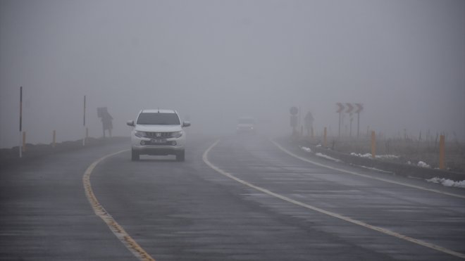 KARS - Sis ulaşımda aksamalara neden oldu1