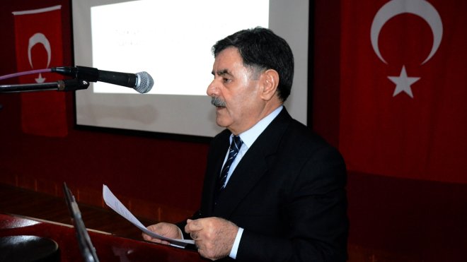 Kars'ta 'Türkiye'de deprem gerçeği ve Sarıkamış'ın depremselliği' konferansı