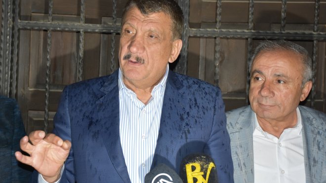 Malatya Büyükşehir Belediye Başkanı Gürkan, hasar tespit çalışmalarını anlattı:1