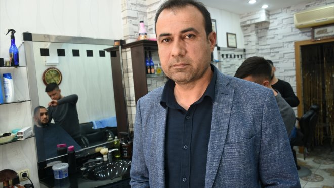 Malatya'da depremzede berber ve kuaförler bayram öncesi iş yerlerini açtı