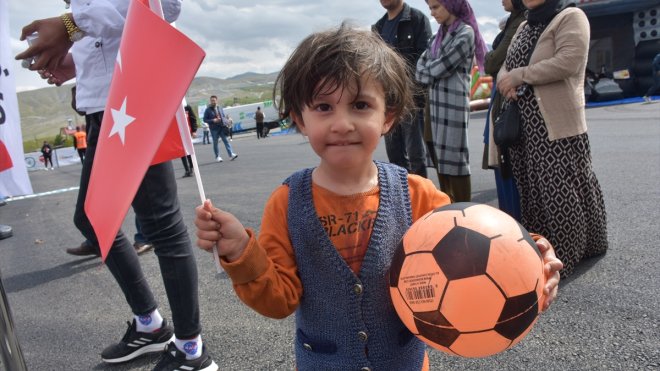 Malatya'da depremzede çocuklar için bayram eğlencesi düzenlendi