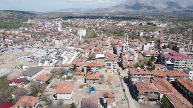Doğanşehir'de 5 bin 400'ün üzerinde ağır hasarlı bina yıkılacak