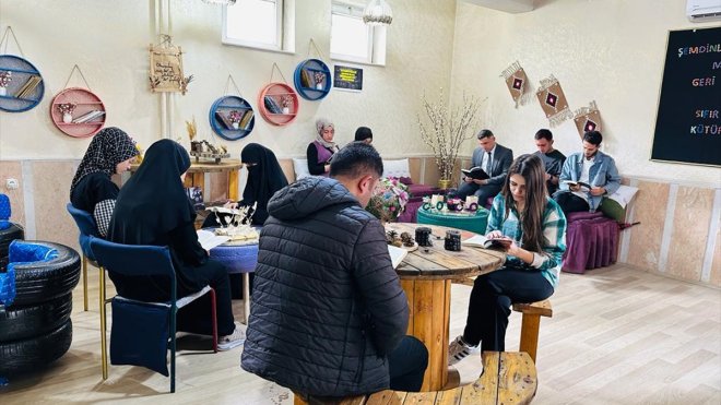 Şemdinlili öğrencilerden kütüphane ziyareti