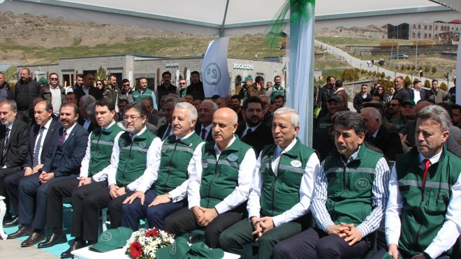 Tarım ve Orman Bakanı Vahit Kirişci, Kars