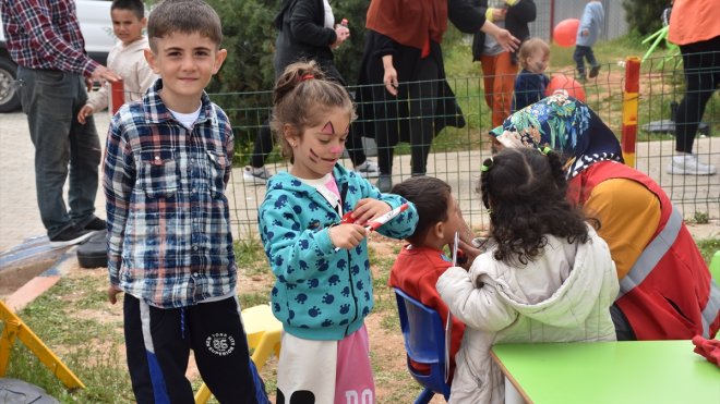 TİHEK, Malatya'da 23 Nisan Şenliği düzenledi