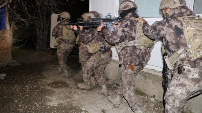 Van'da 20 düzensiz göçmen yakalandı