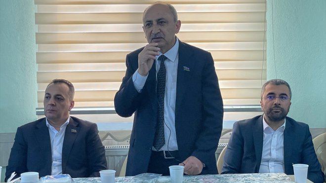 Azerbaycan'dan Van'a gelen heyet Edremit'te vatandaşlarla buluştu