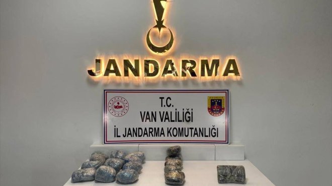 Van'da 10 kilo 796 gram uyuşturucu ele geçirildi