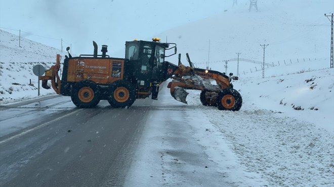 VAN - Kar yağışı etkili oldu1