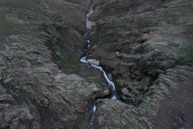 şelale akan metre ağırlıyor 50 tutkunlarını - AĞRI yükseklikten doğa 2