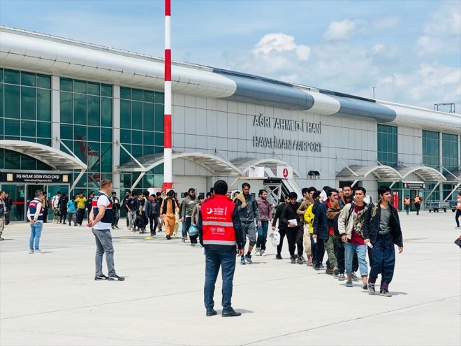 düzensiz 227 uyruklu - göçmen AĞRI gönderildi ülkelerine Afganistan 4