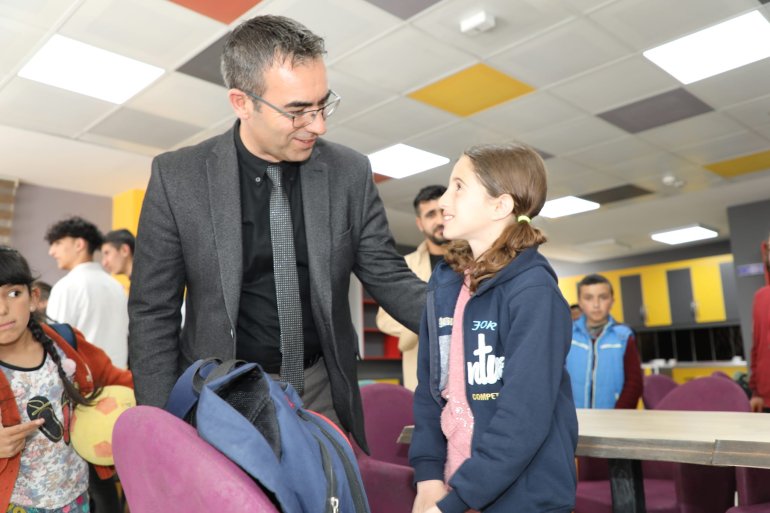 Ağrı Gençlik ve Spor İl Müdürü Fedai DİN, Diyadin Gençlik Merkezini Ziyaret Etti1