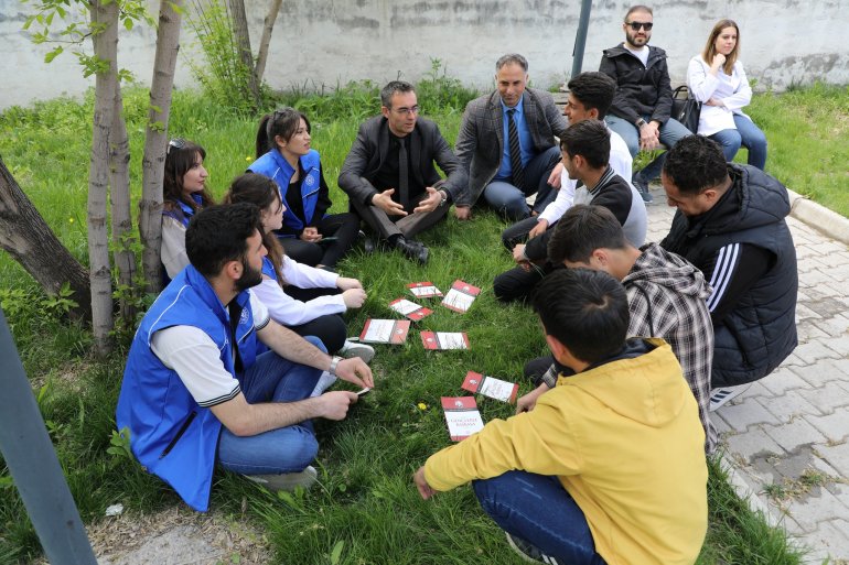 ağrı hamur kitap okuma3