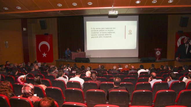 Ahlat'ta "sandık kurulu eğitimi" düzenlendi