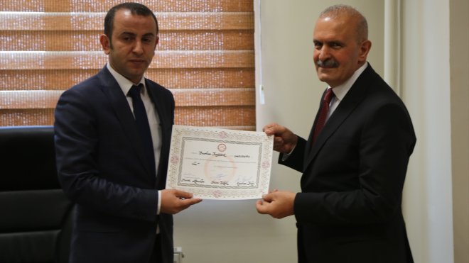 AK Parti Van Milletvekilleri mazbatalarını aldı