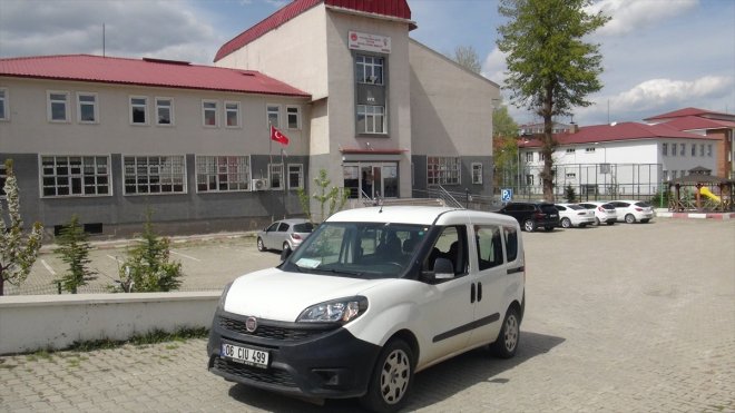 Bitlis'te evde bakım desteği alan yaşlı ve engelliler evlerinde ziyaret ediliyor