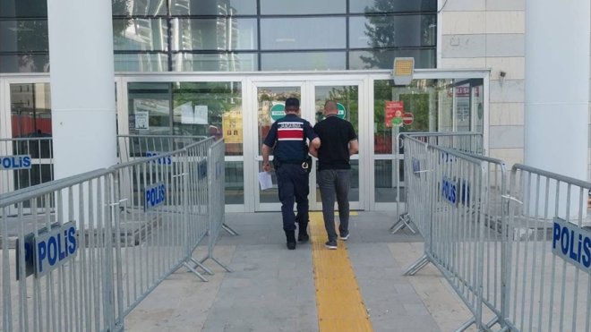 Elazığ'da 7 yıl 1 ay kesinleşmiş hapis cezası bulunan firari hükümlü yakalandı