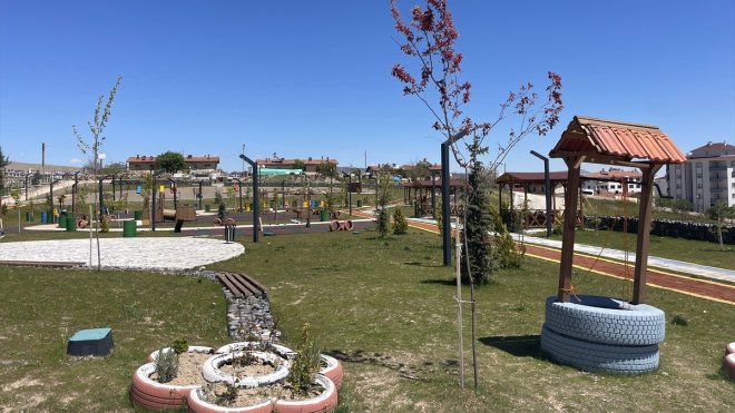 Elazığ'da "Geri Dönüşüm Parkı"na zarar verilmesine vatandaşlar tepkili