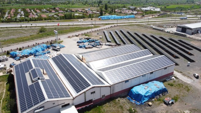 Erzincan OSB'deki yatırımcılar enerji maliyetlerini güneş panelleriyle düşürüyor