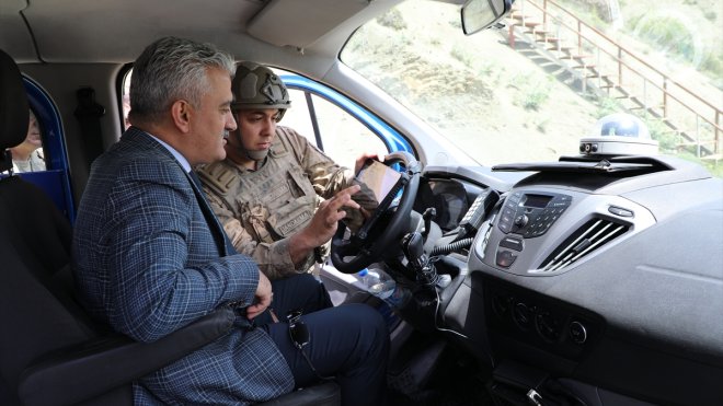 Erzincan Valisi Mehmet Makas, Kemah ilçesindeki üs bölgelerini ziyaret etti