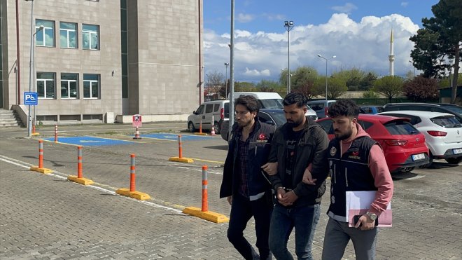 Erzincan'da yuttuğu uyuşturucuyla yakalanan İran uyruklu zanlı tutuklandı