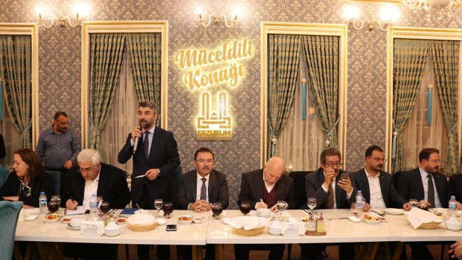 Erzurum'da AK Parti ev sahipliğinde, sivil toplum kuruluşlarıyla buluşma gerçekleşti