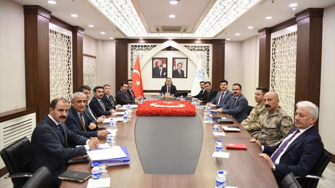 Hakkari'de seçim güvenliği toplantısı yapıldı